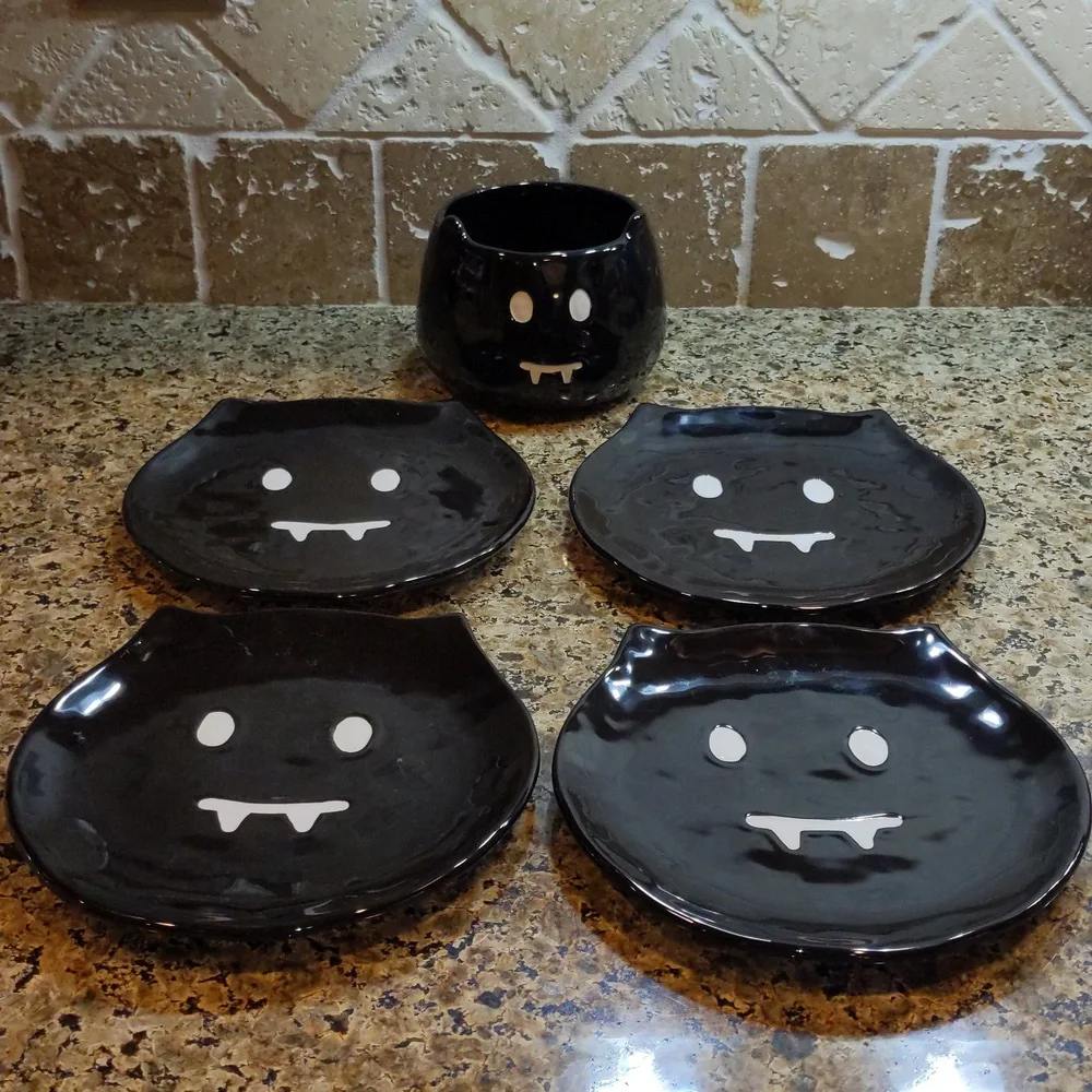 Pottery Barn Kids Bowl Plates Black Bat Set Candy Dish Spooky Rare Retired Htf